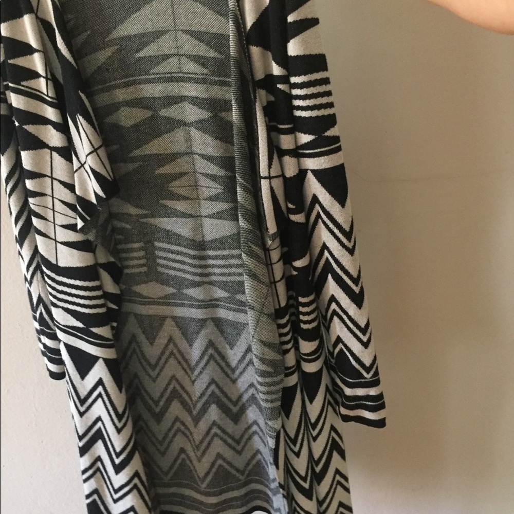 Long pattern cardigan - Picture 2 of 3
